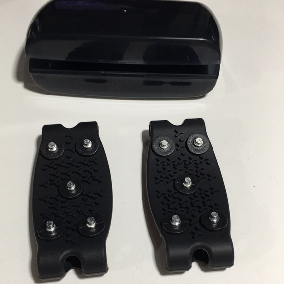 BELL & HOWELL BRAND NEW SET OF TOE ICE PICKS - Picture 7 of 8